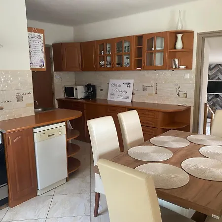 Apartment Batorka Vendeghaz Tallya