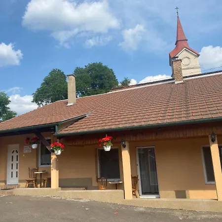 Batorka Vendeghaz * Tállya