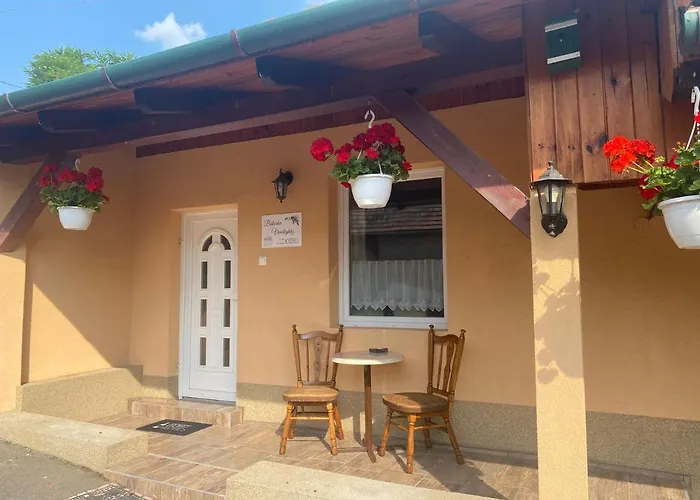 Batorka Vendeghaz Daire Tállya